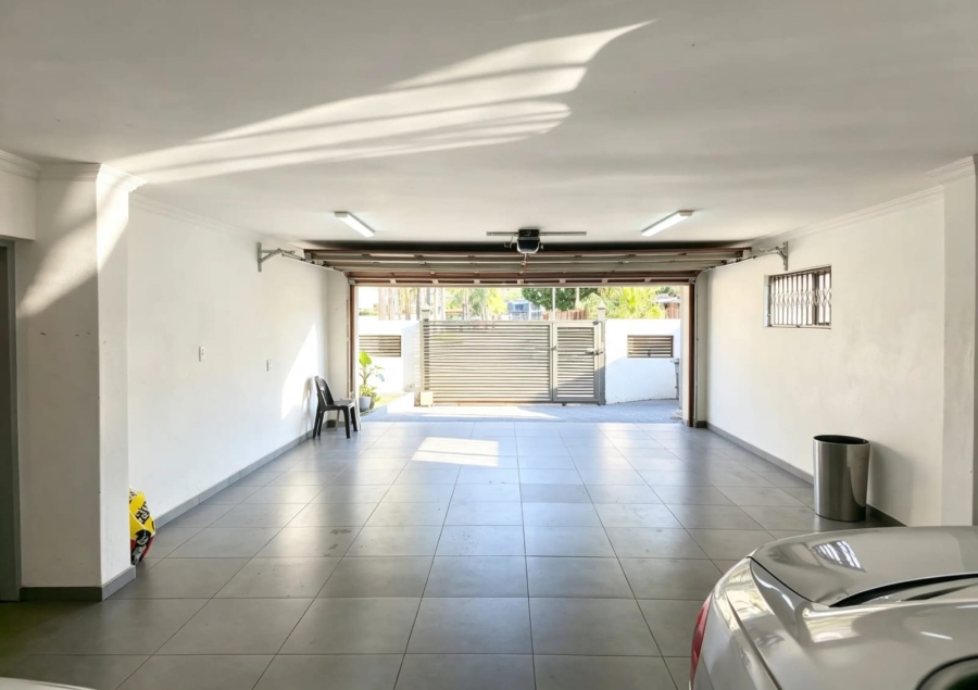 5 Bedroom Property for Sale in Ninapark Gauteng