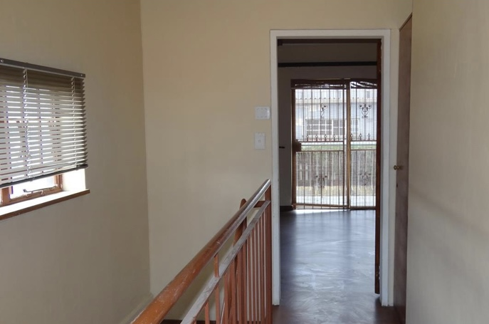 2 Bedroom Property for Sale in Fontainebleau Gauteng