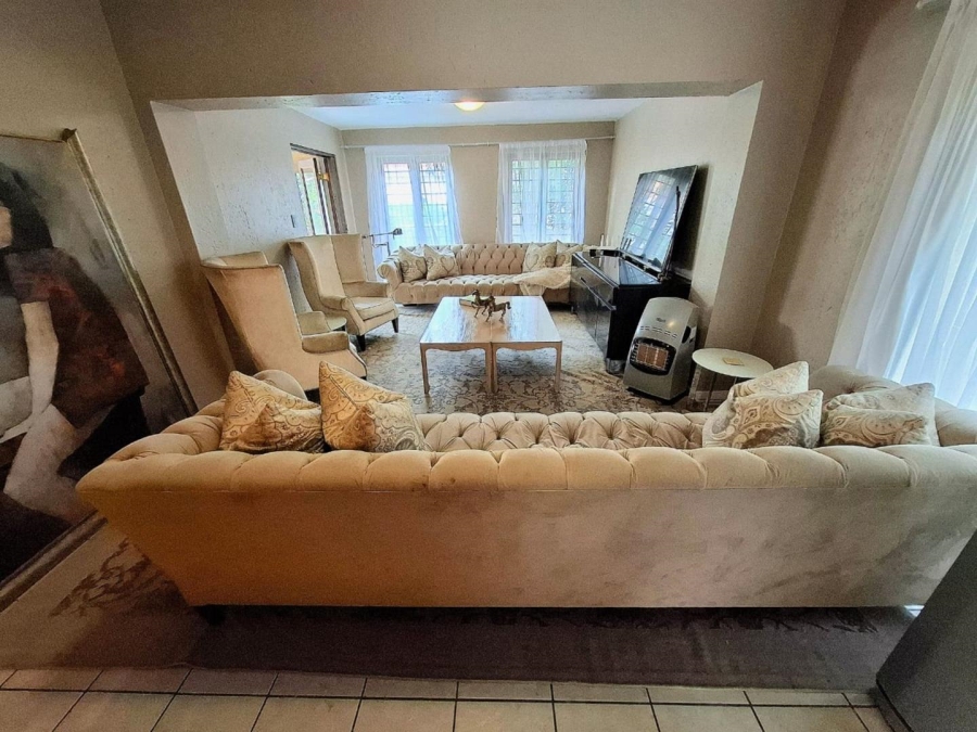 3 Bedroom Property for Sale in Broadacres Gauteng