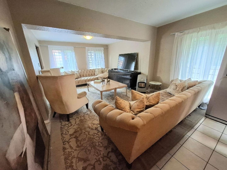 3 Bedroom Property for Sale in Broadacres Gauteng