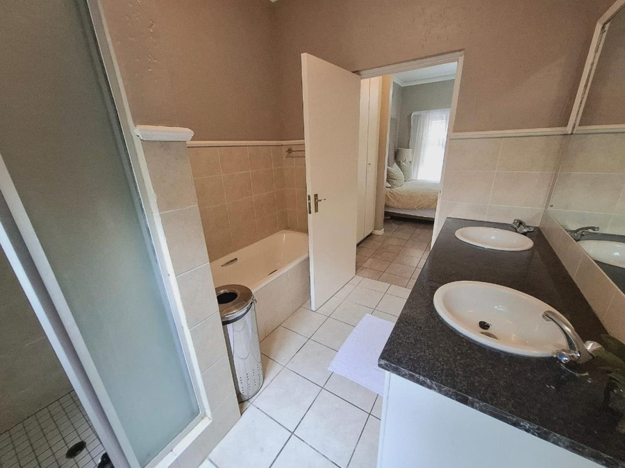 3 Bedroom Property for Sale in Broadacres Gauteng