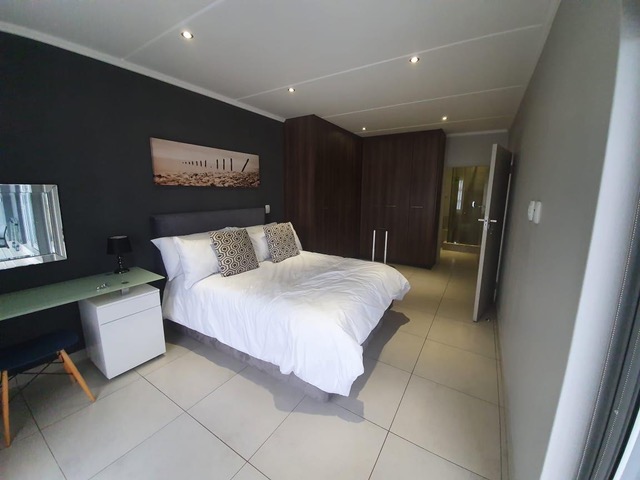 To Let 2 Bedroom Property for Rent in Atholl Gauteng