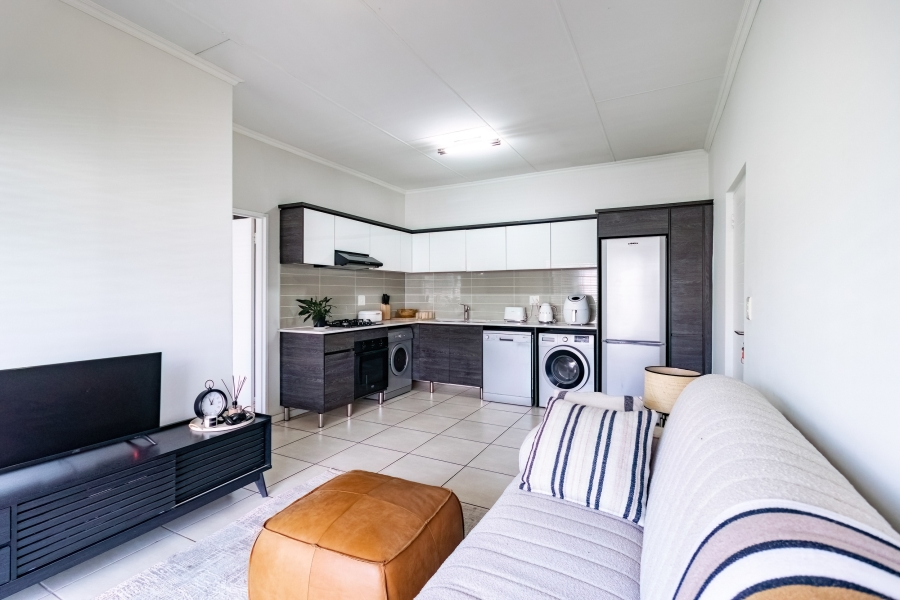 1 Bedroom Property for Sale in Greenstone Hill Gauteng