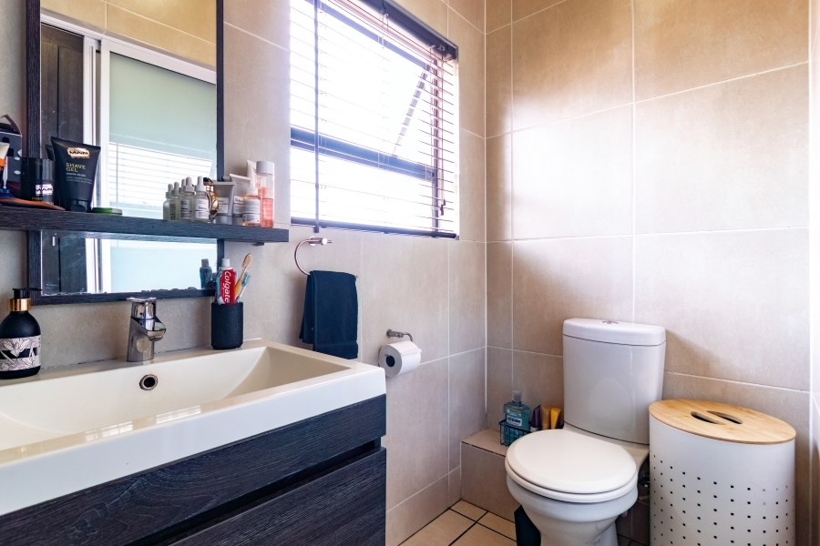 1 Bedroom Property for Sale in Greenstone Hill Gauteng