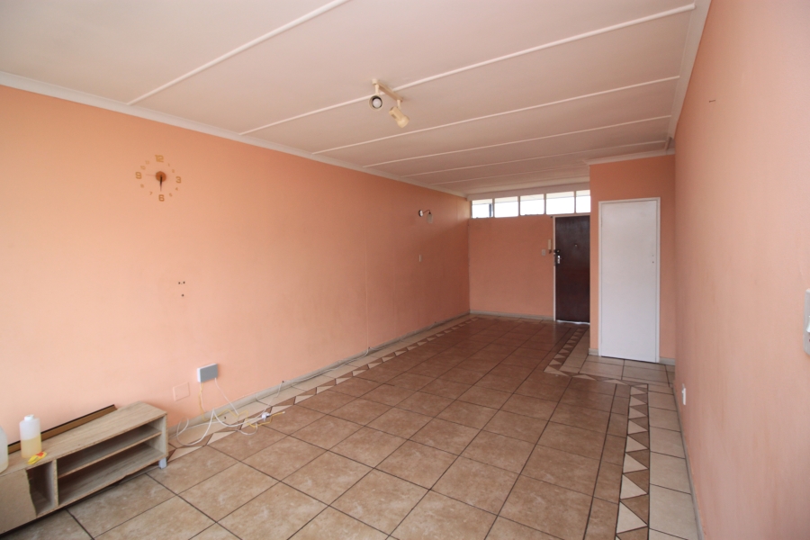 To Let 2 Bedroom Property for Rent in Marlands Gauteng
