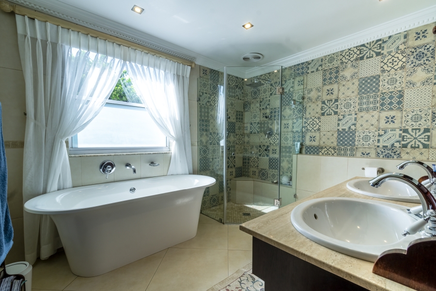 4 Bedroom Property for Sale in Lynnwood Glen Gauteng