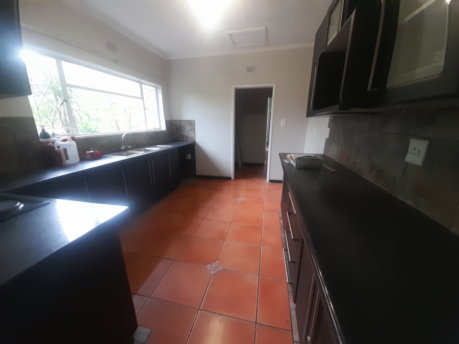 To Let 3 Bedroom Property for Rent in Flora Gardens Gauteng