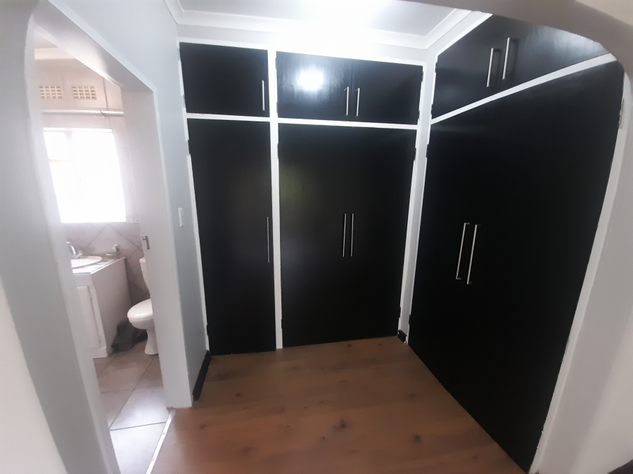 To Let 3 Bedroom Property for Rent in Flora Gardens Gauteng