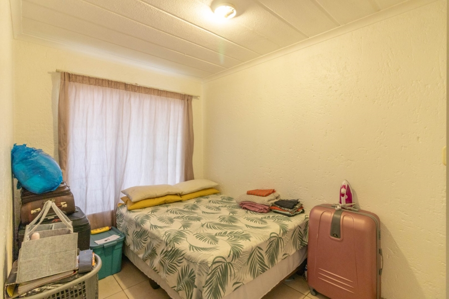 2 Bedroom Property for Sale in Glen Marais Gauteng