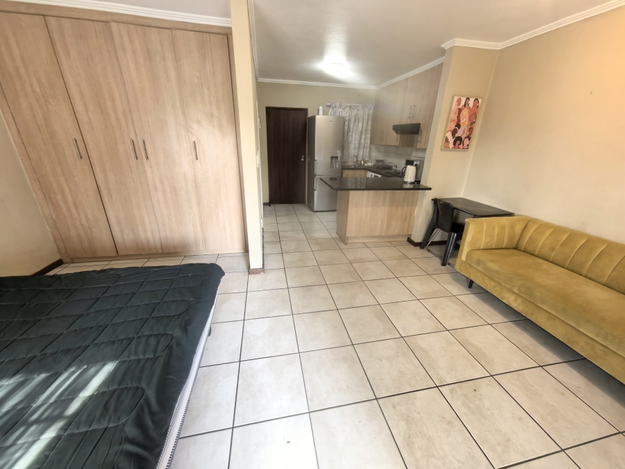 1 Bedroom Property for Sale in Rivonia Gauteng