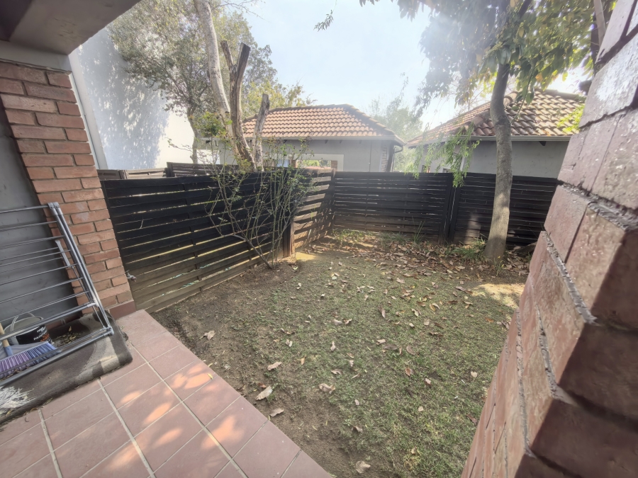 1 Bedroom Property for Sale in Rivonia Gauteng