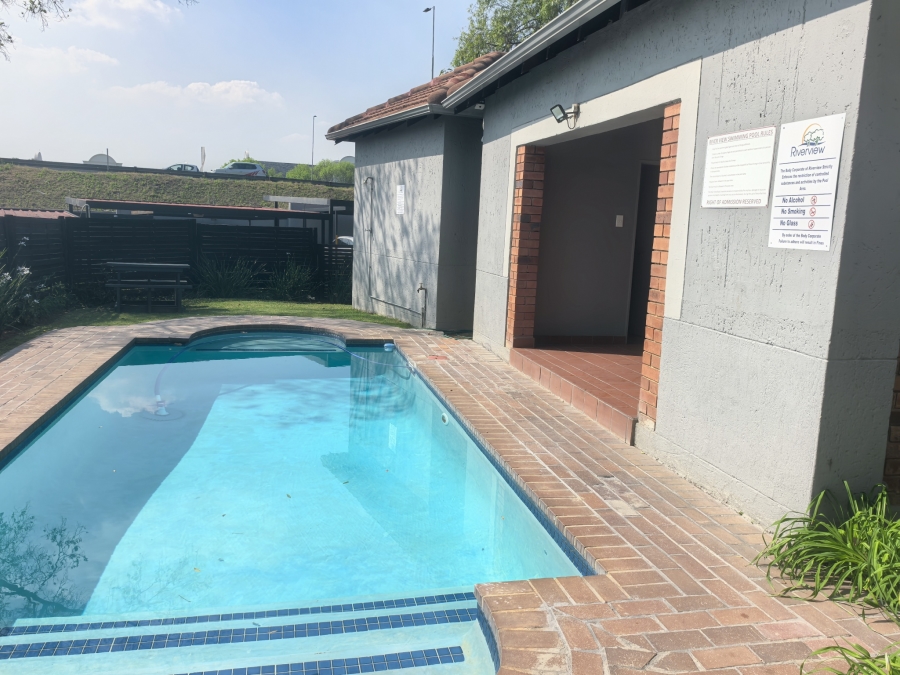1 Bedroom Property for Sale in Rivonia Gauteng