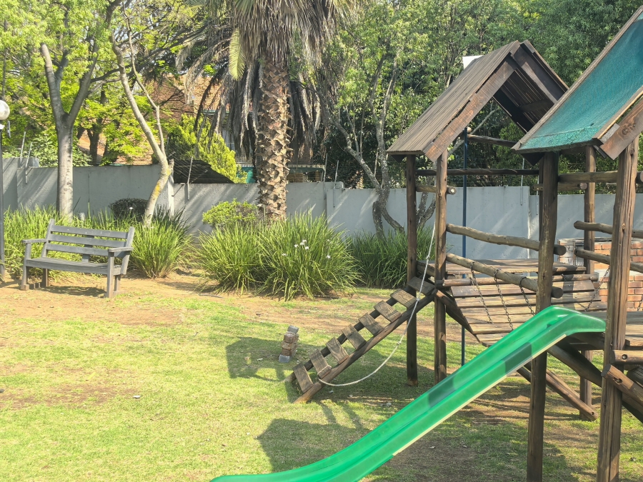 1 Bedroom Property for Sale in Rivonia Gauteng