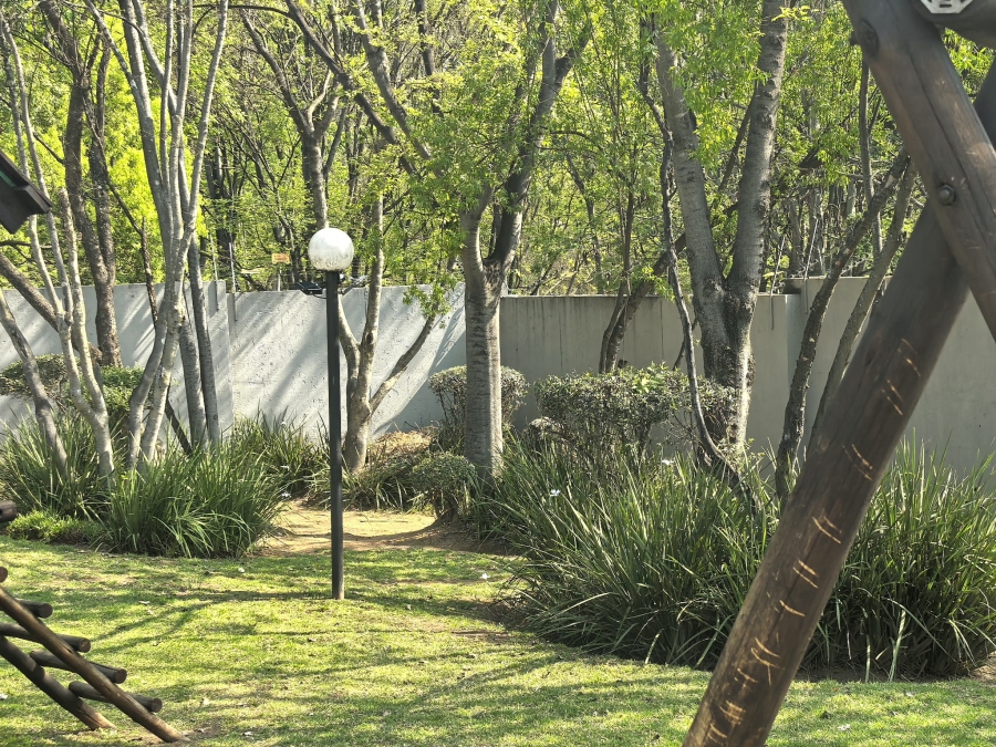 1 Bedroom Property for Sale in Rivonia Gauteng