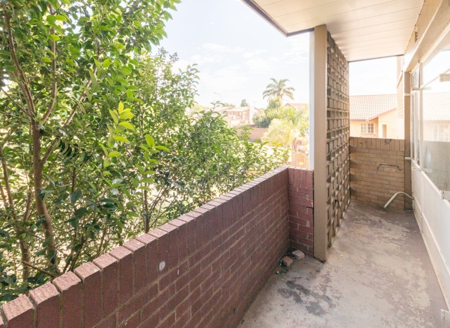 2 Bedroom Property for Sale in Edleen Gauteng