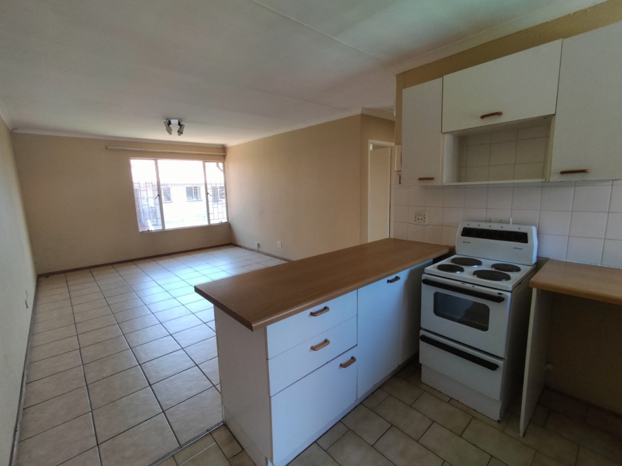 2 Bedroom Property for Sale in Glen Marais Gauteng