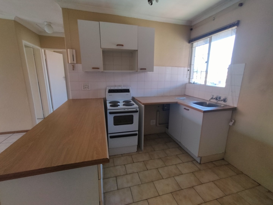 2 Bedroom Property for Sale in Glen Marais Gauteng