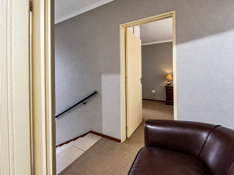 3 Bedroom Property for Sale in Heuwelsig Estate Gauteng