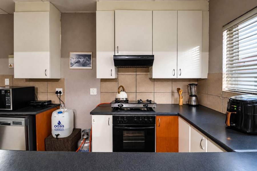 3 Bedroom Property for Sale in Heuwelsig Estate Gauteng