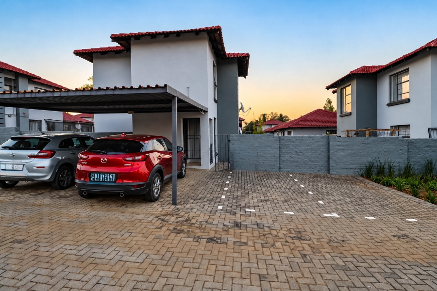 3 Bedroom Property for Sale in Heuwelsig Estate Gauteng