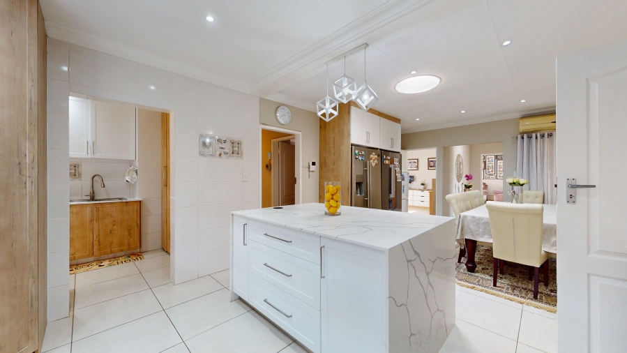 4 Bedroom Property for Sale in Beyers Park Gauteng