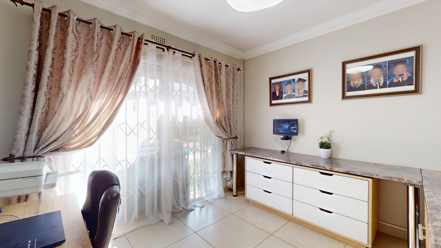 4 Bedroom Property for Sale in Beyers Park Gauteng