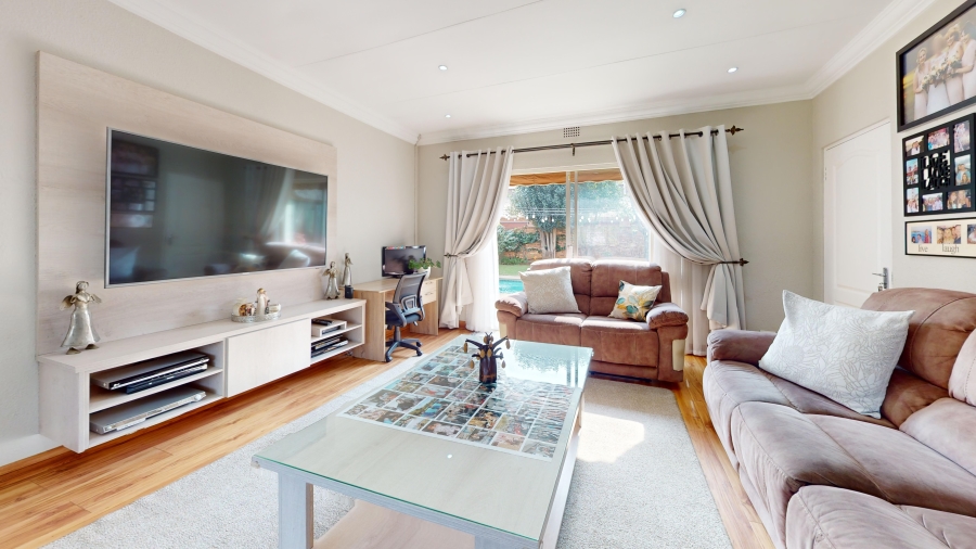 4 Bedroom Property for Sale in Beyers Park Gauteng