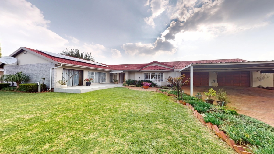 4 Bedroom Property for Sale in Beyers Park Gauteng