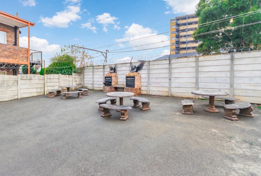1 Bedroom Property for Sale in Florida Gauteng