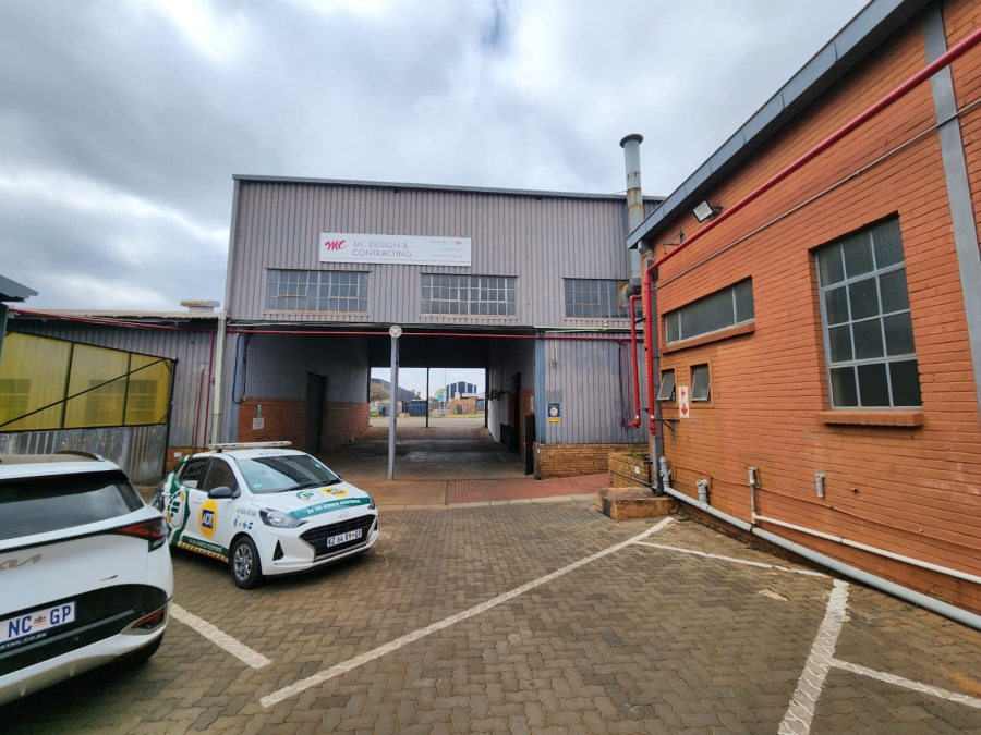 To Let Commercial Property for Rent in Rosslyn Gauteng