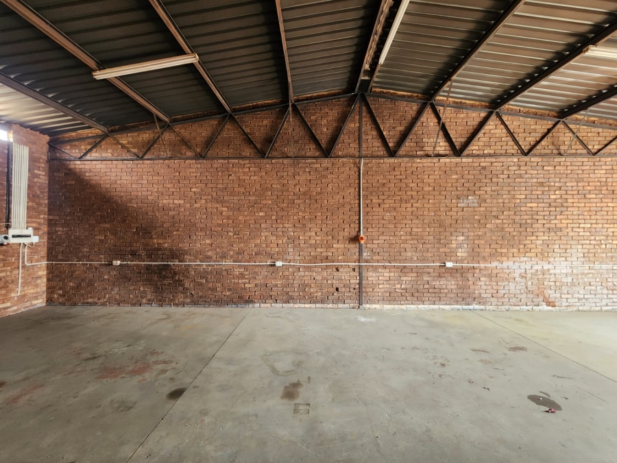 To Let Commercial Property for Rent in Rosslyn Gauteng