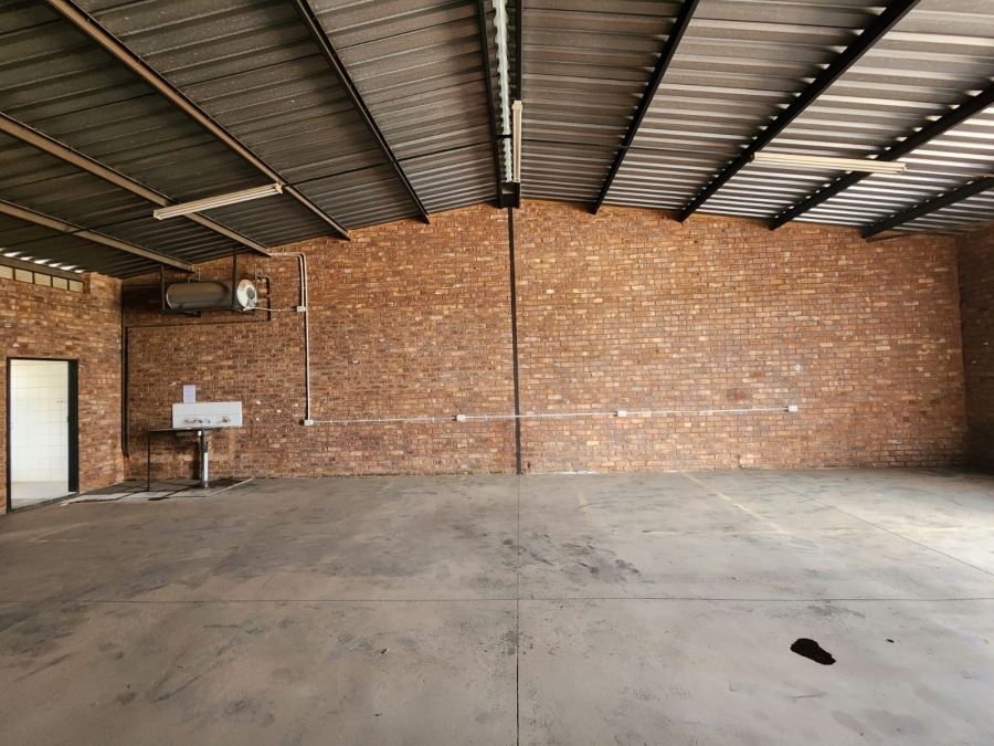 To Let Commercial Property for Rent in Rosslyn Gauteng