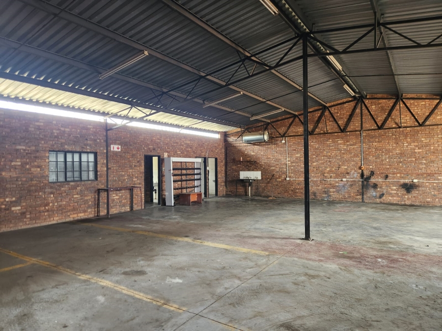 To Let Commercial Property for Rent in Rosslyn Gauteng