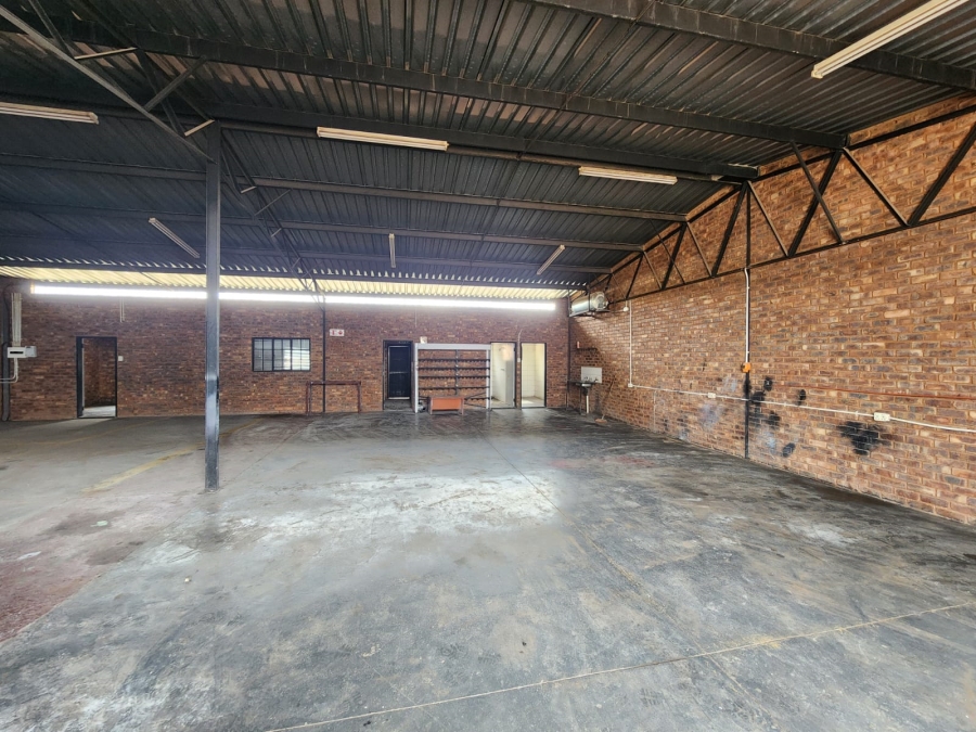 To Let Commercial Property for Rent in Rosslyn Gauteng