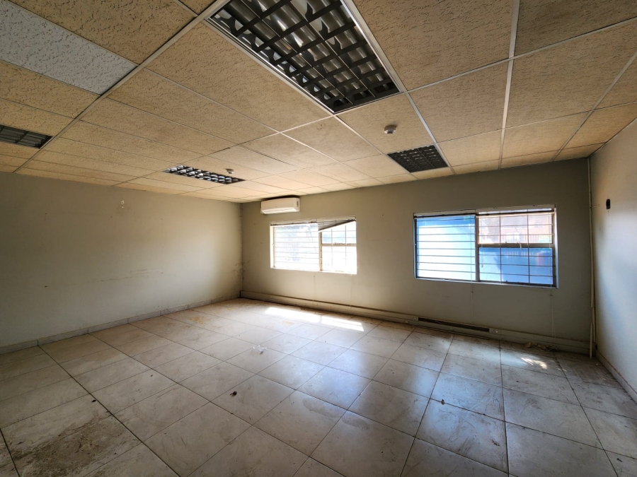 To Let Commercial Property for Rent in Rosslyn Gauteng
