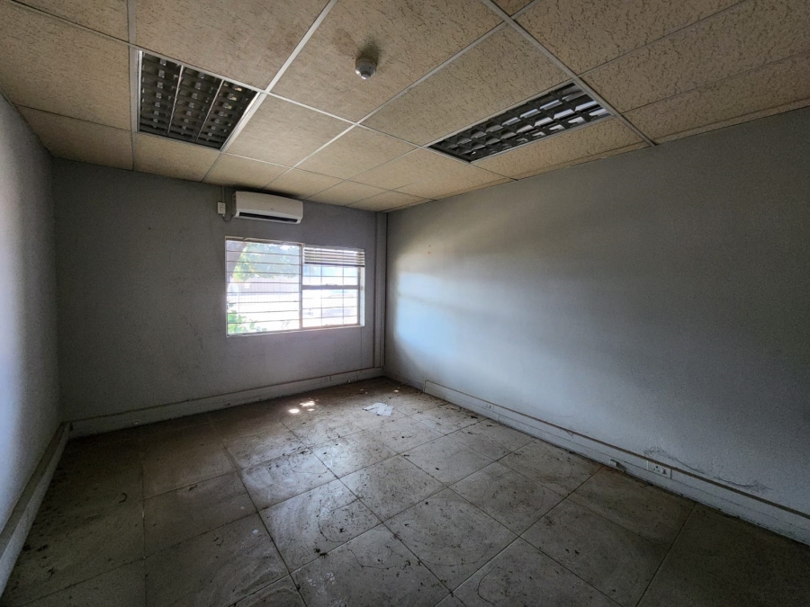 To Let Commercial Property for Rent in Rosslyn Gauteng