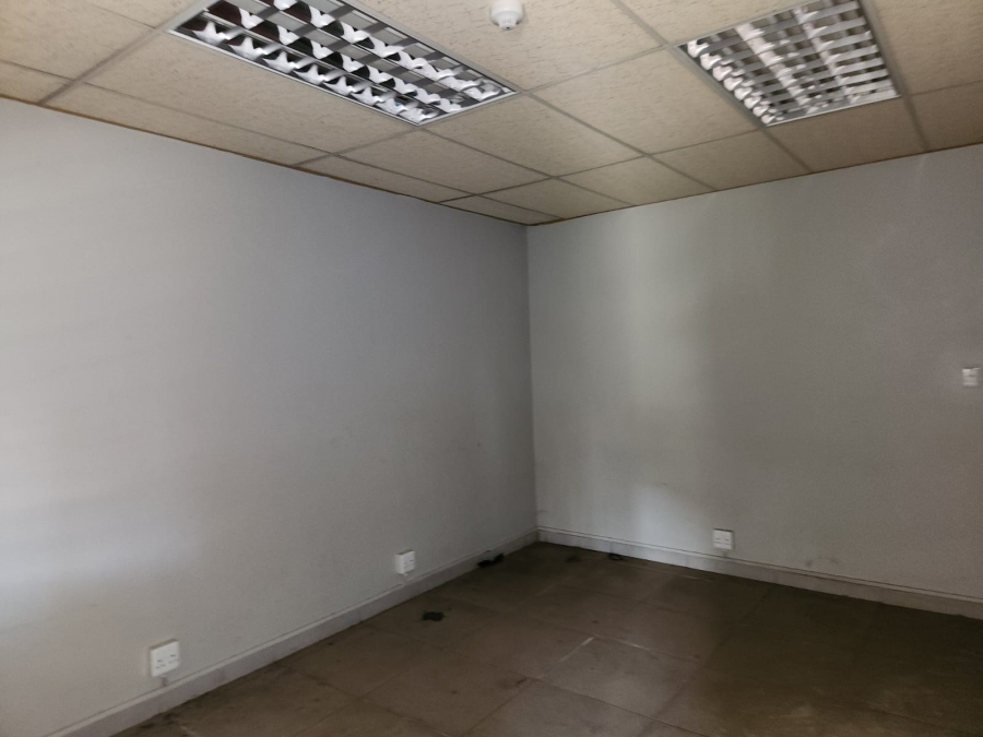 To Let Commercial Property for Rent in Rosslyn Gauteng