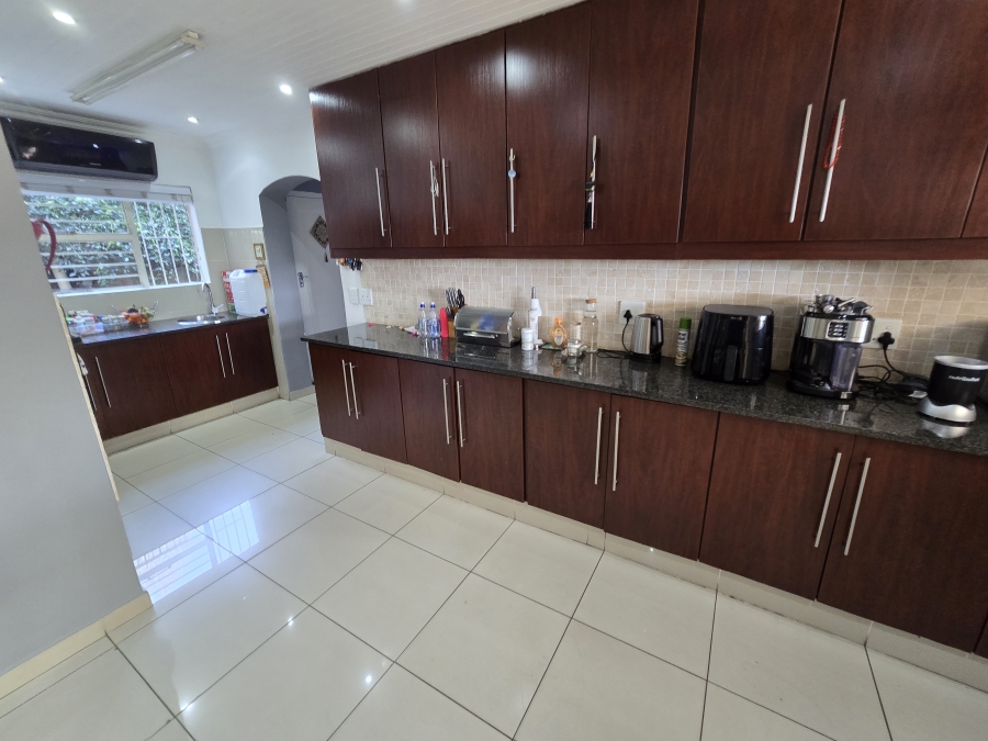 4 Bedroom Property for Sale in Bassonia Gauteng