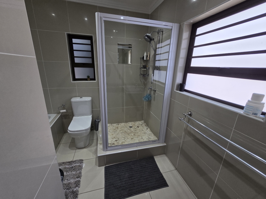 4 Bedroom Property for Sale in Bassonia Gauteng