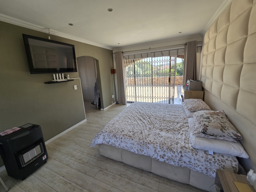 4 Bedroom Property for Sale in Bassonia Gauteng