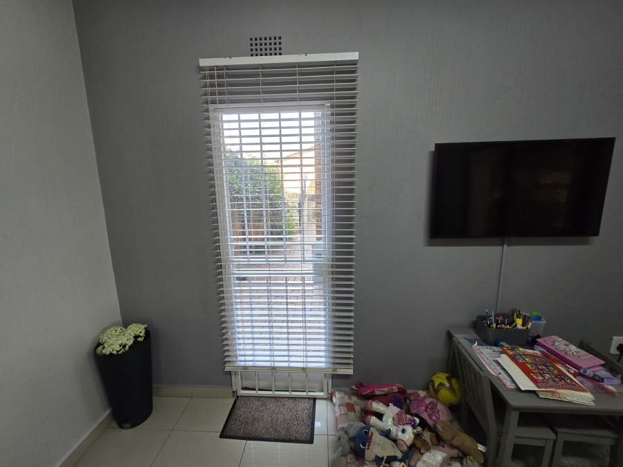 4 Bedroom Property for Sale in Bassonia Gauteng