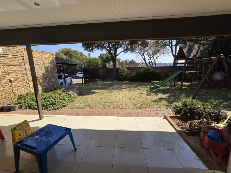 4 Bedroom Property for Sale in Bassonia Gauteng