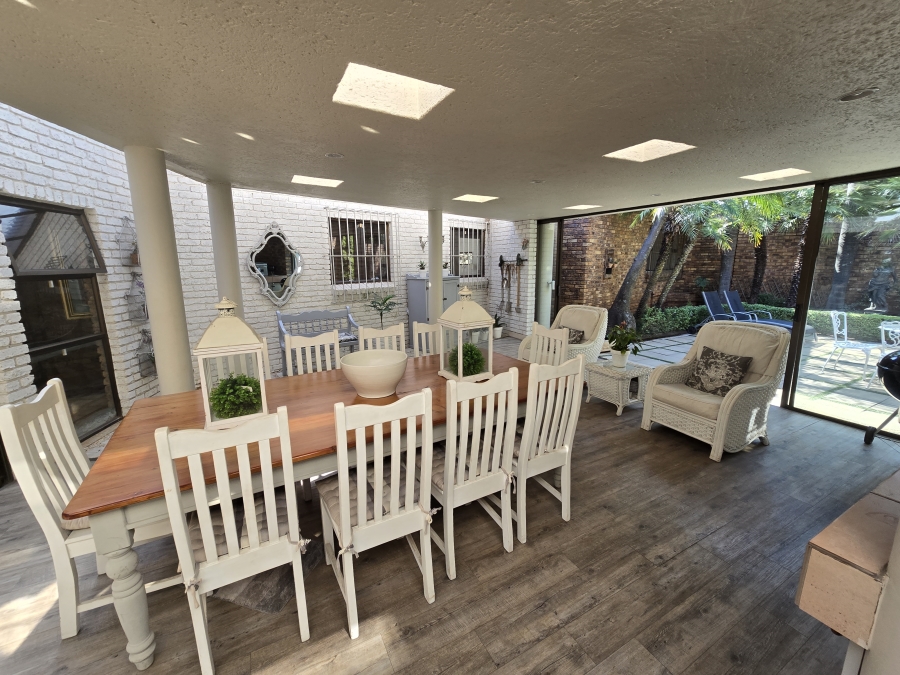 3 Bedroom Property for Sale in Glenvista Gauteng