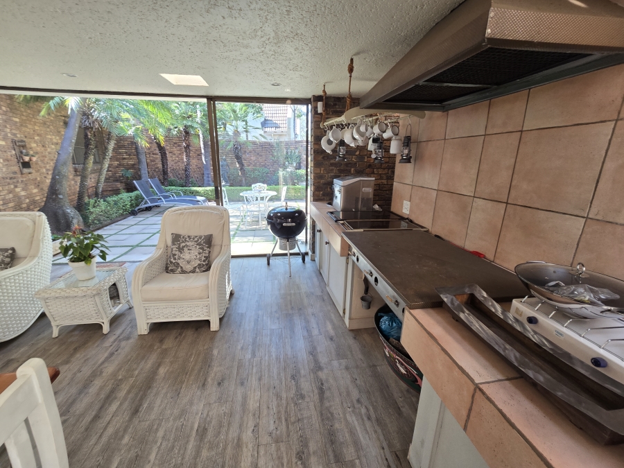 3 Bedroom Property for Sale in Glenvista Gauteng