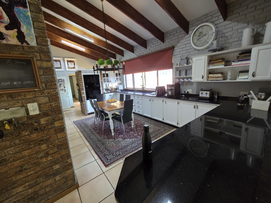 3 Bedroom Property for Sale in Glenvista Gauteng