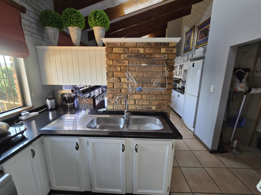 3 Bedroom Property for Sale in Glenvista Gauteng
