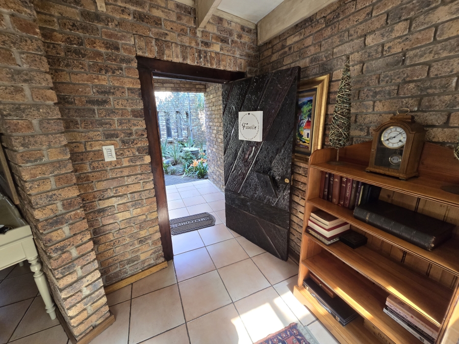 3 Bedroom Property for Sale in Glenvista Gauteng