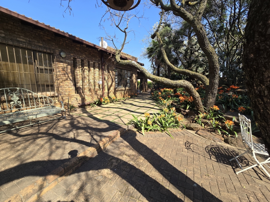 3 Bedroom Property for Sale in Glenvista Gauteng