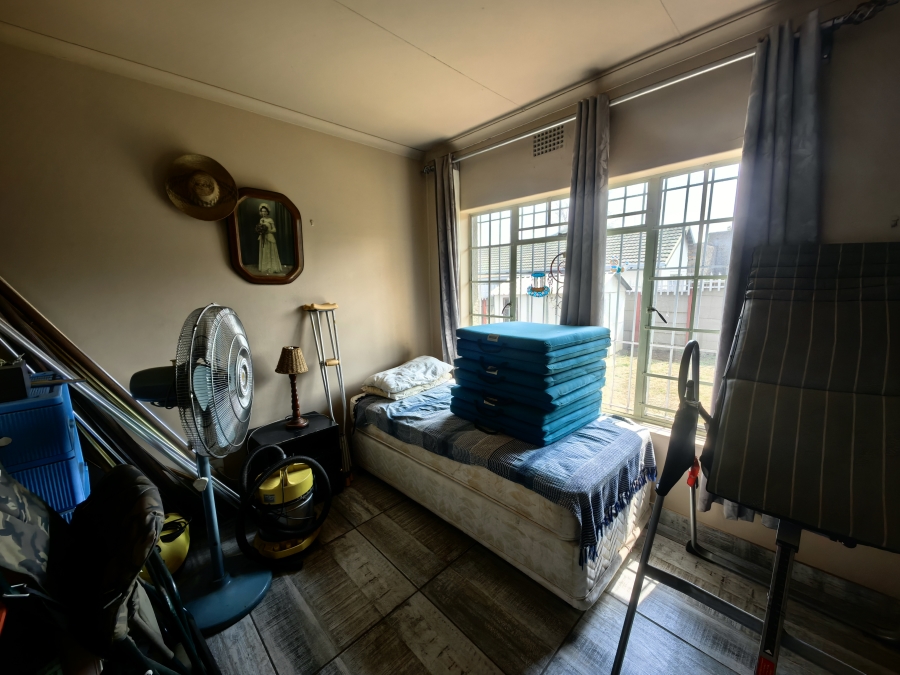 3 Bedroom Property for Sale in Verwoerdpark Gauteng