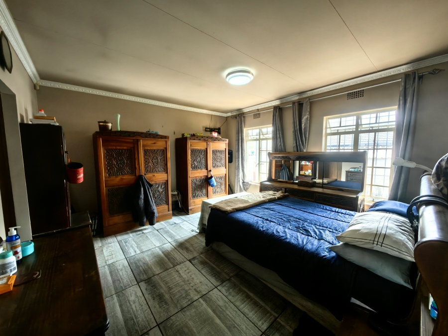 3 Bedroom Property for Sale in Verwoerdpark Gauteng